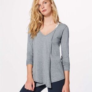 Lululemon Knot a problem Gray V-Neck Women's Top 4